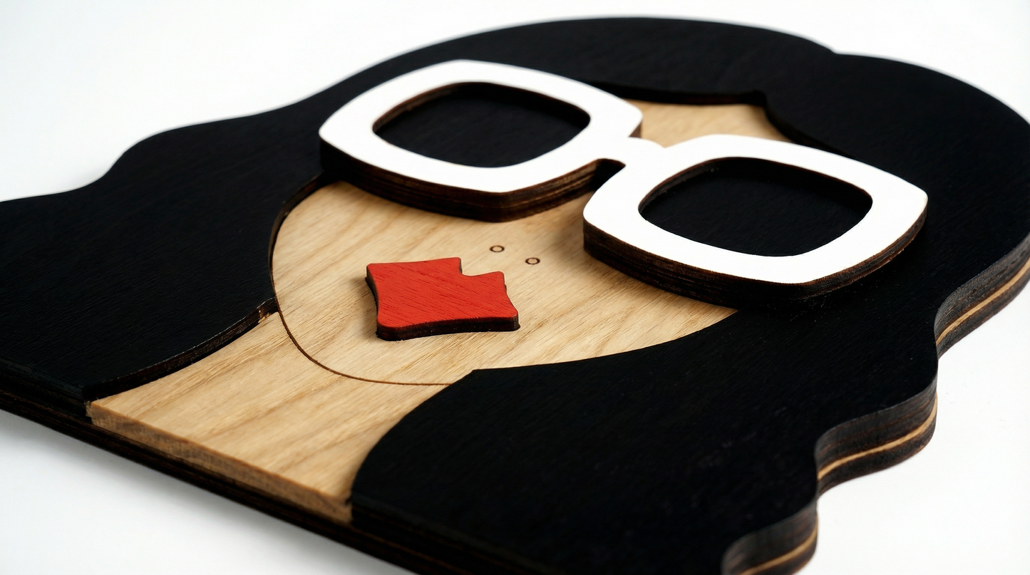 Miss Luna – Wooden Wall Mask